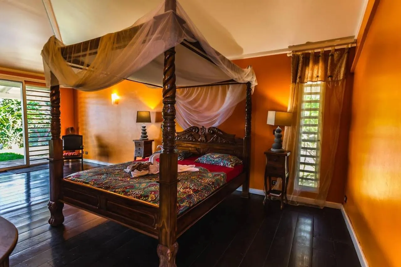 Villa Élégante: Sainte-Rose Seaview Retreat Guadeloupe